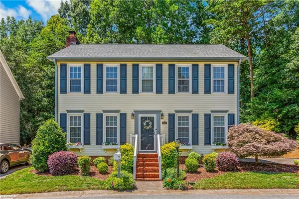 $294,900 | 2901 Bradenton Drive, Winston-Salem, NC 27103