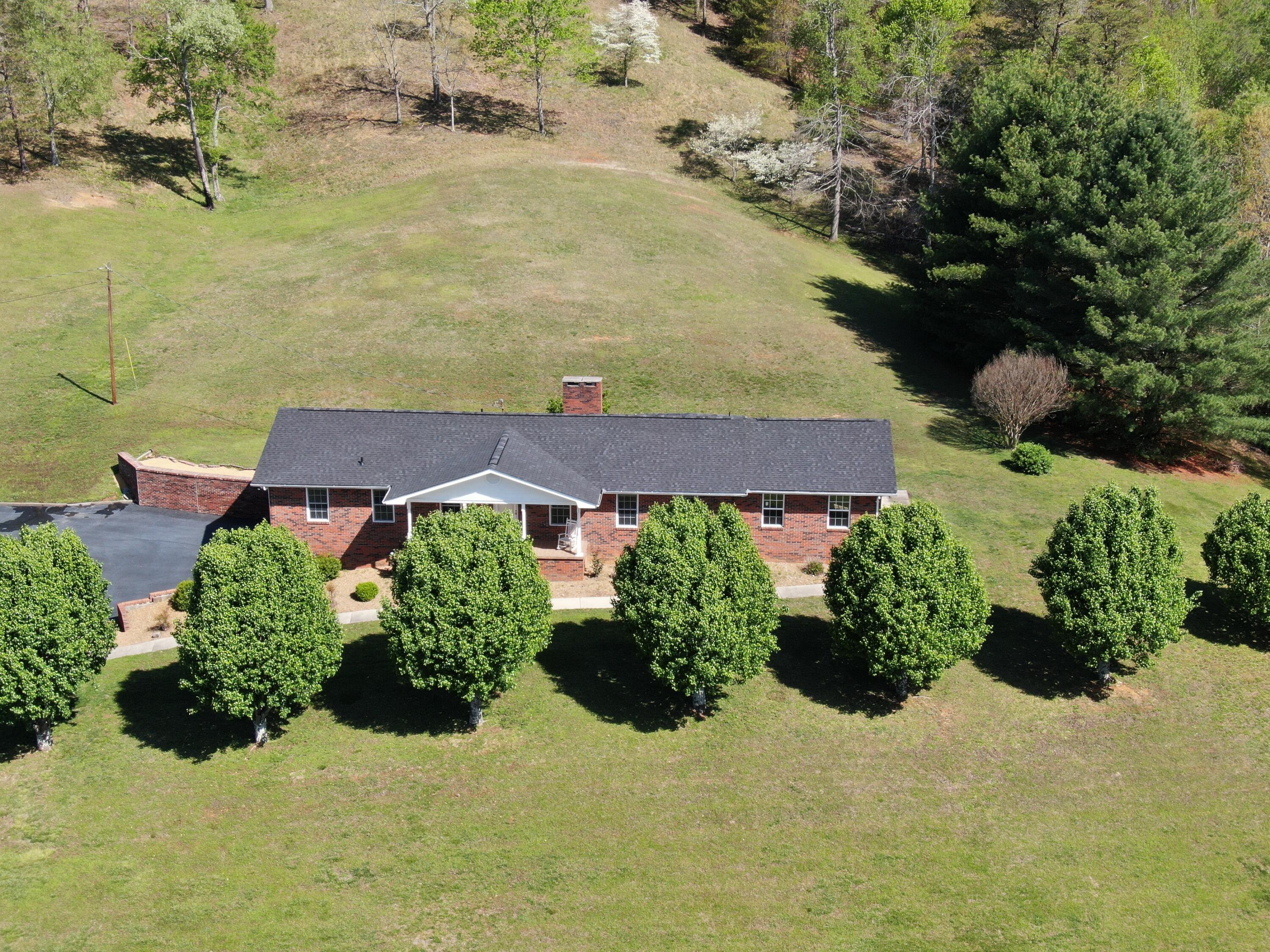 685 Lockhart Road Dunlap, TN 37327 - Photo 3 of 65 Drone view