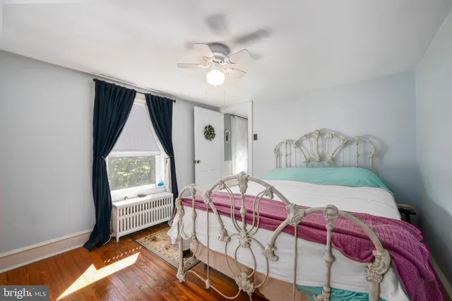 a house view with a backyard space