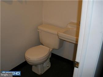 4808 Cooper Road Brookhaven, PA 19015 - Photo 11 of 12 Gallery Image 11