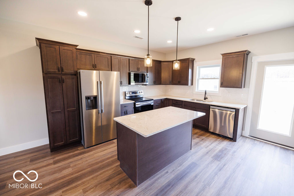 714 White Oak Road Spencer, IN 47460 - Photo 2 of 36