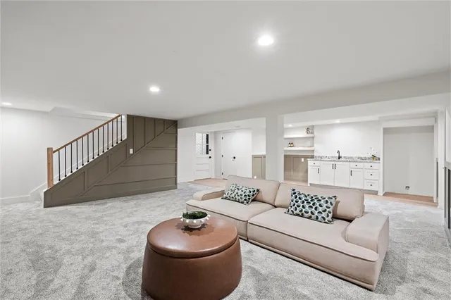 $1,199,950 | 10315 High Drive, Leawood, KS 66206