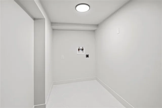 $1,199,950 | 10315 High Drive, Leawood, KS 66206