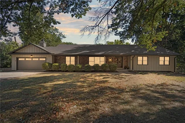 $1,199,950 | 10315 High Drive, Leawood, KS 66206