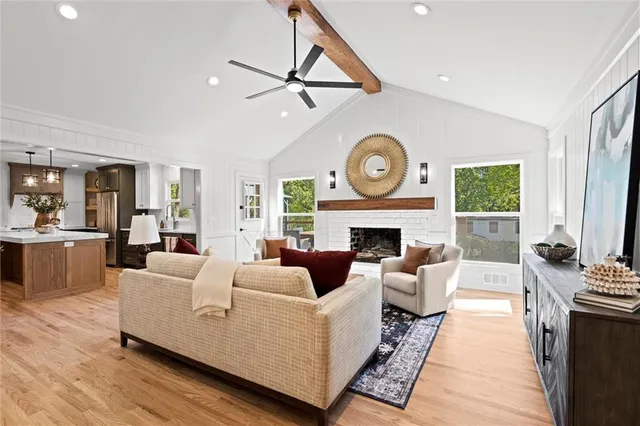 $1,165,000 | 10315 High Drive, Leawood, KS 66206