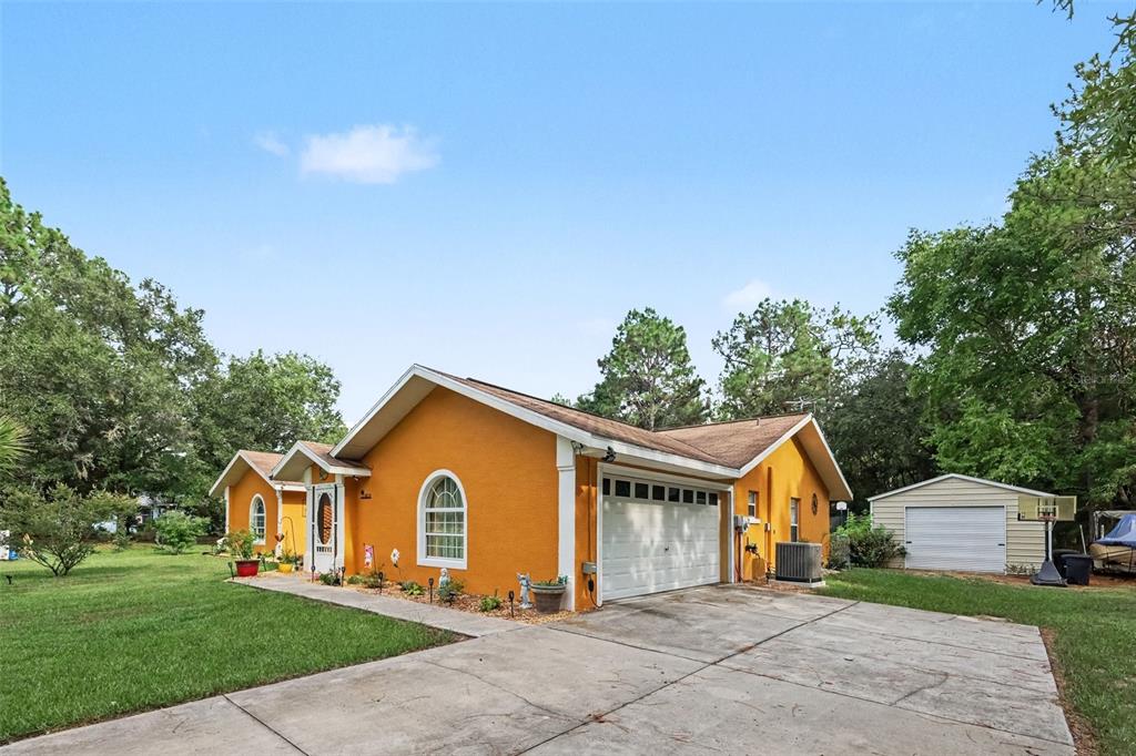 18018 Southwest 68th Loop Dunnellon, FL 34432 - Photo 4 of 29 Gallery Image 4