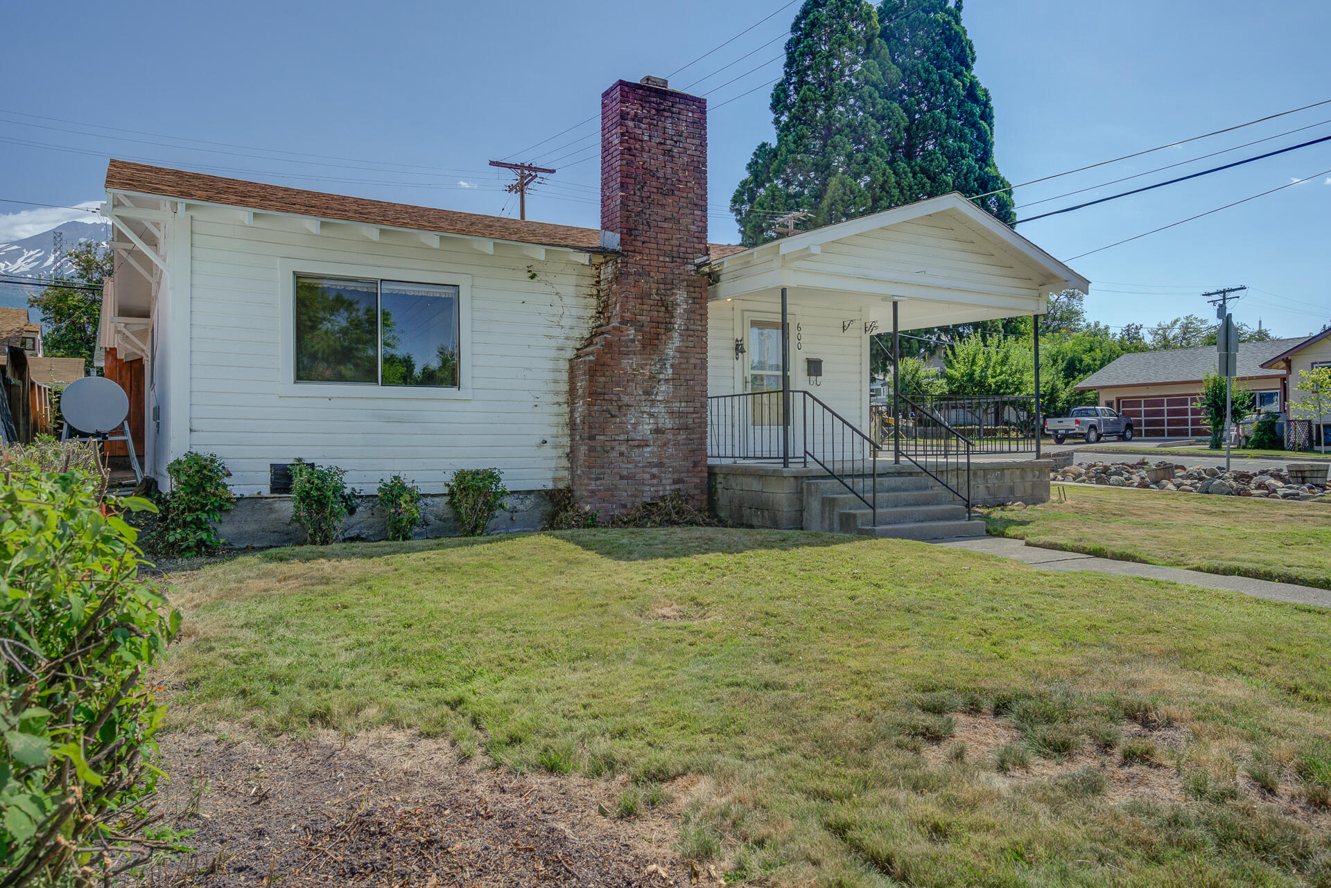 600 Cedar Street Mount Shasta, CA 96067 - Photo 3 of 26