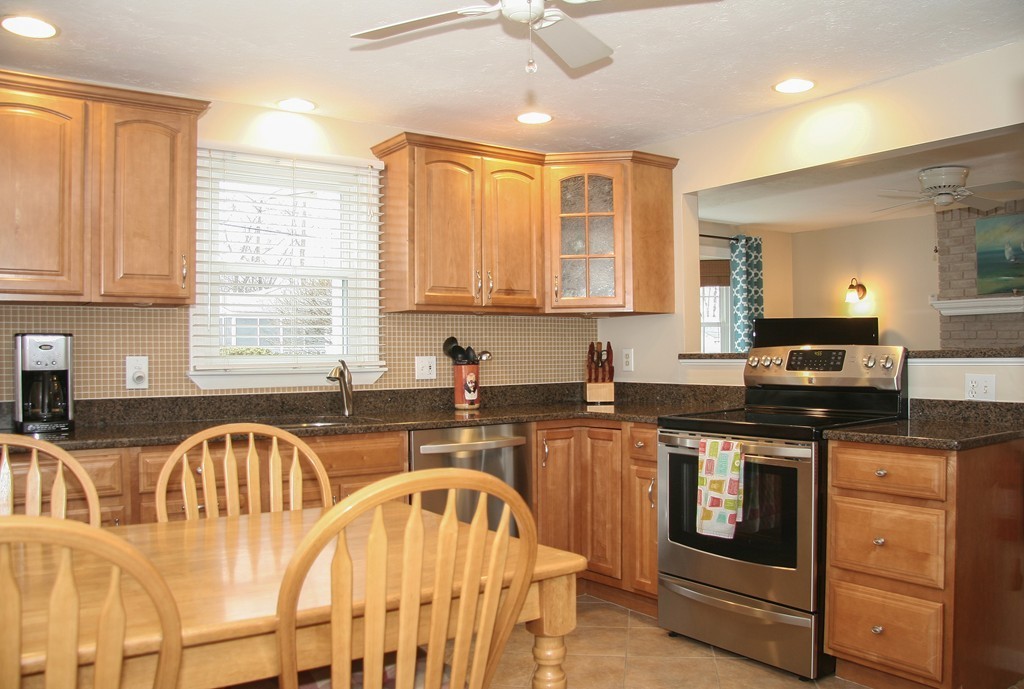 59 Upland Road Marlborough, MA 01752 - Photo 6 of 24 Gallery Image 6