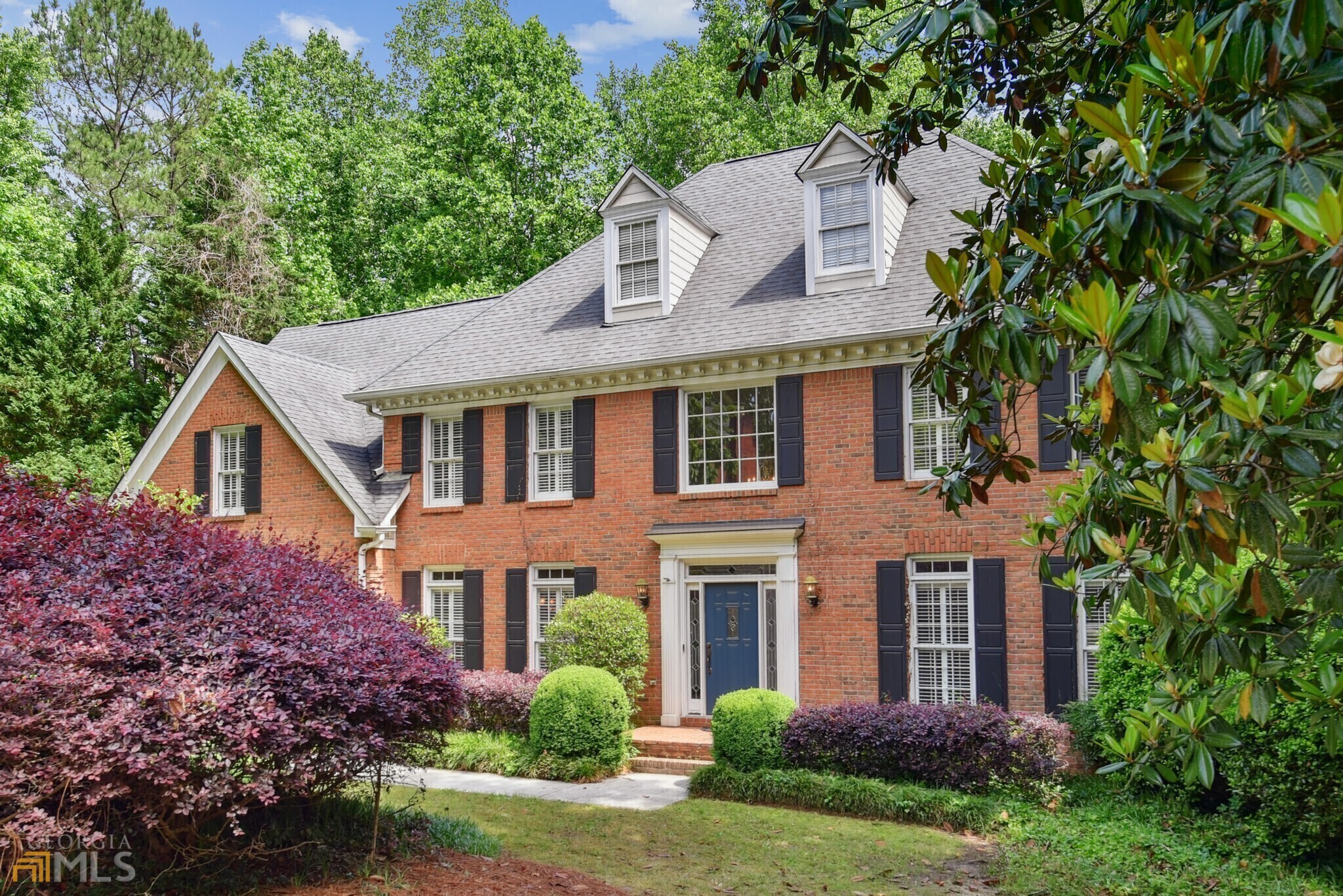5 Bedroom, 3.5 Bath, Brick Home In The Coveted Byr