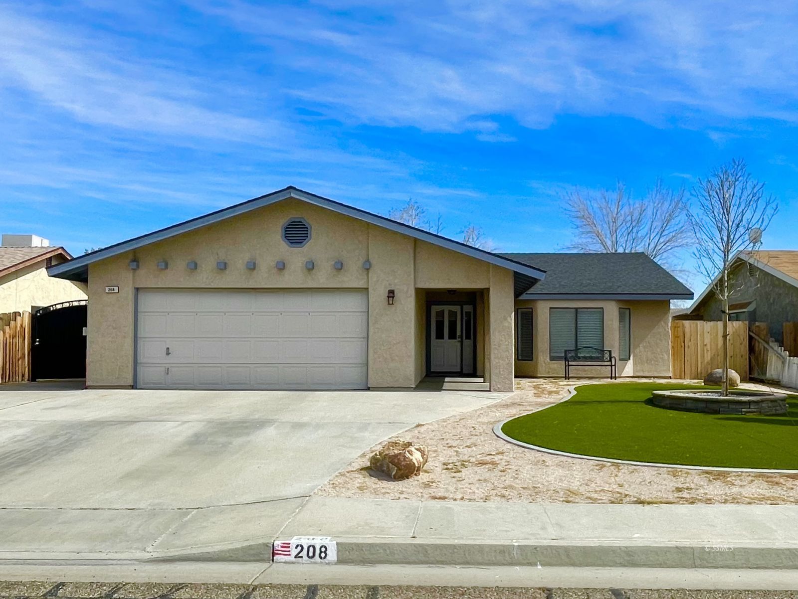 208 Chambers Street Ridgecrest, CA 93555 - Photo 1 of 29