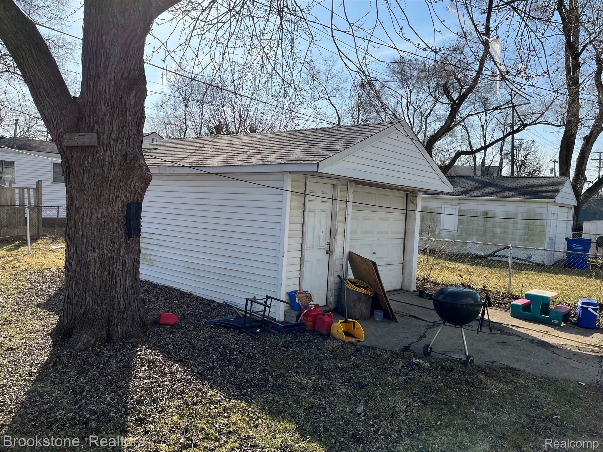 20930 Waltham Road Warren, MI 48089 - Photo 2 of 9 Photo Mar 21, 10 23 16 AM.jpg