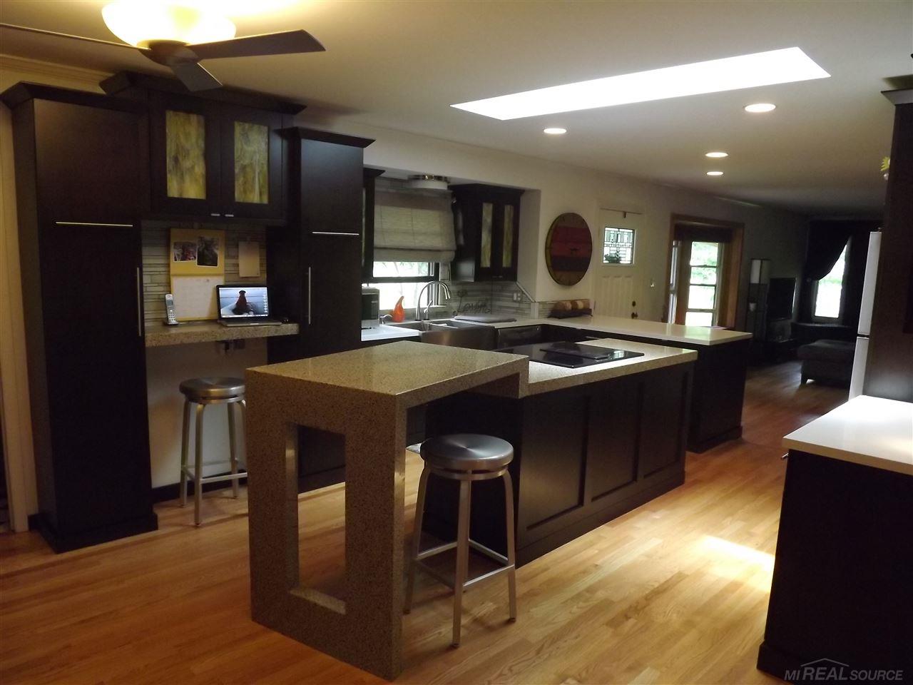 410 Lehigh Road Rochester Hills, MI 48307 - Photo 7 of 26
