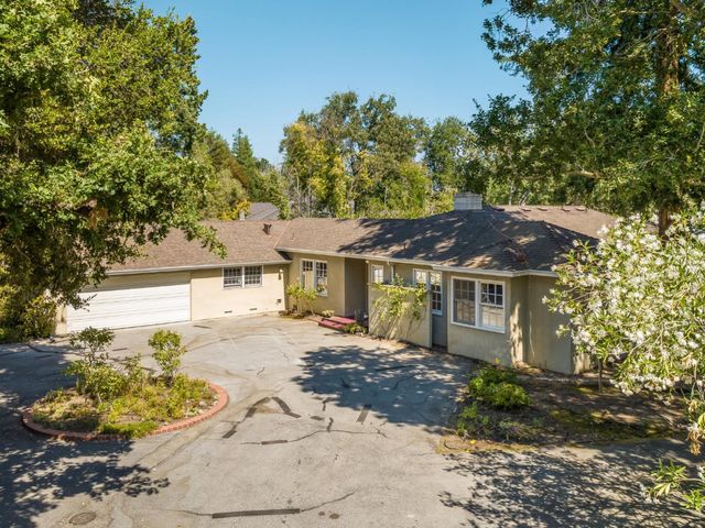 $5,000,000 | 285 Camino Al Lago, Atherton, CA 94027