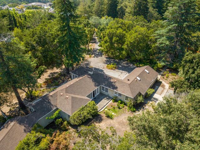 $5,000,000 | 285 Camino Al Lago, Atherton, CA 94027