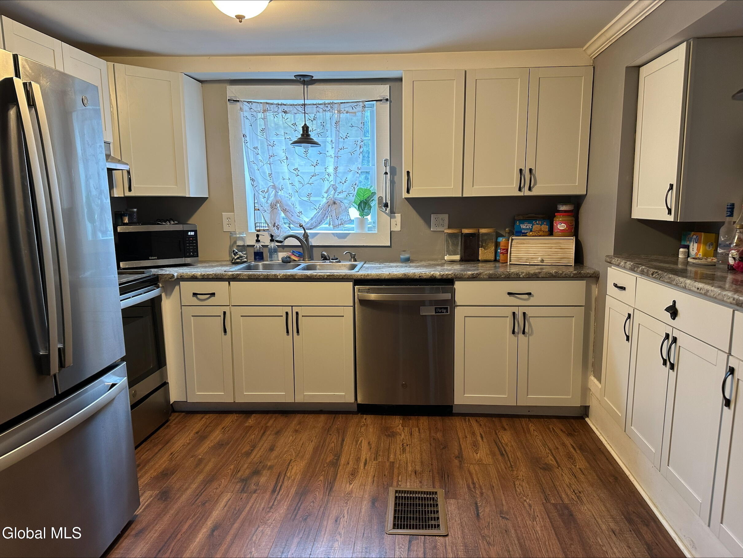 273 Gansevoort Road Gansevoort, NY 12831 - Photo 3 of 15 processed-34BD85DA-B81D-4ACC-BC7F-EA3E66