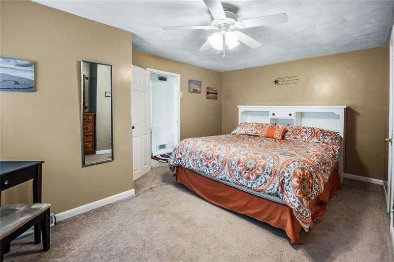 33 Burger Road Cheswick, PA 15024 - Photo 5 of 17