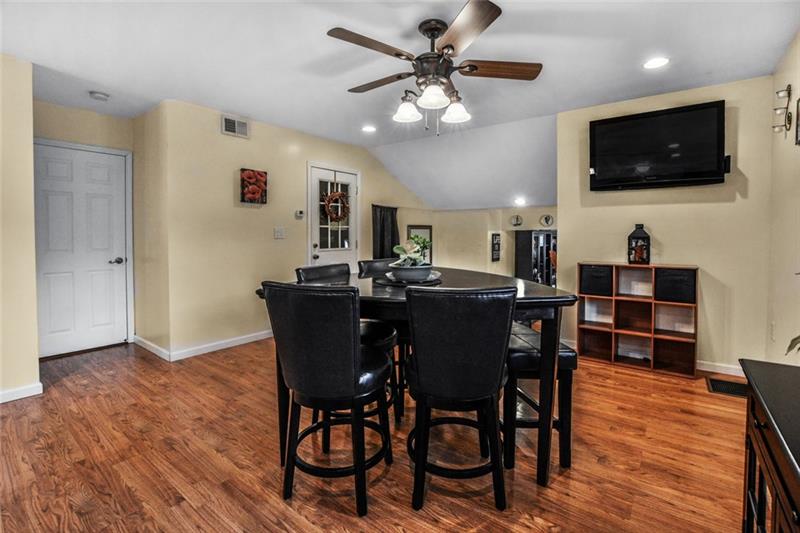 33 Burger Road Cheswick, PA 15024 - Photo 9 of 17
