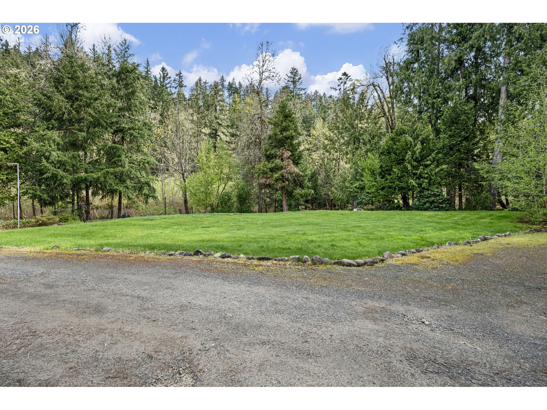 39428 Jasper Lowell Road Lowell, OR 97452 - Photo 4 of 46 Front Yard