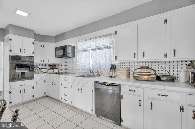 $500,000 | 1017 Haral Place, Cherry Hill, NJ 08034