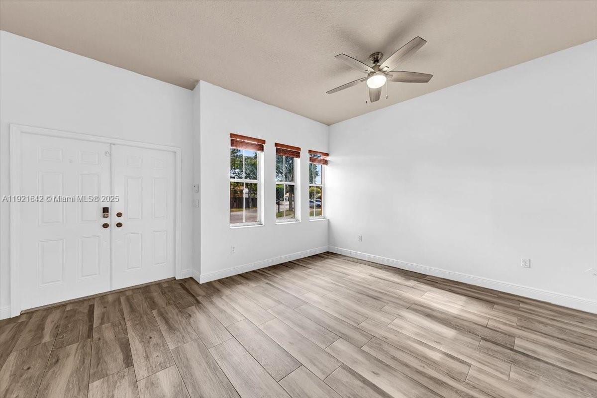 16283 Southwest 83rd Street Miami, FL 33193 - Photo 14 of 72