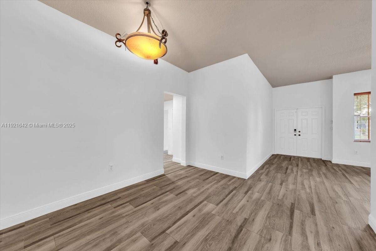 16283 Southwest 83rd Street Miami, FL 33193 - Photo 18 of 72