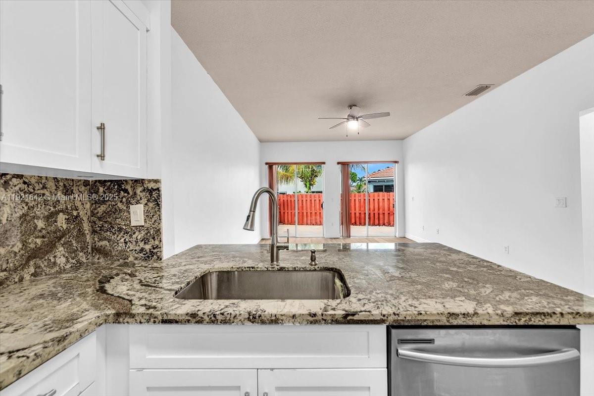 16283 Southwest 83rd Street Miami, FL 33193 - Photo 24 of 72