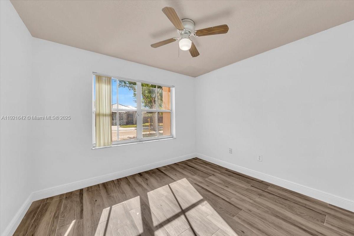 16283 Southwest 83rd Street Miami, FL 33193 - Photo 41 of 72