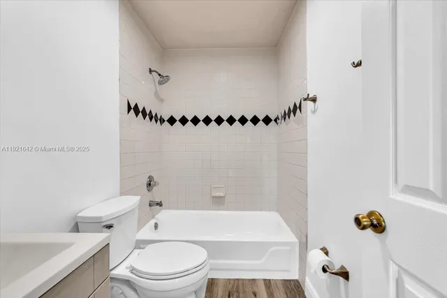 $650,000 | 16283 Southwest 83rd Street, Miami, FL 33193