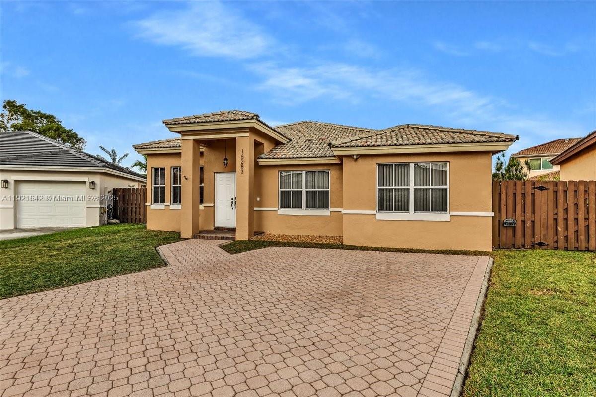 16283 Southwest 83rd Street Miami, FL 33193 - Photo 72 of 72