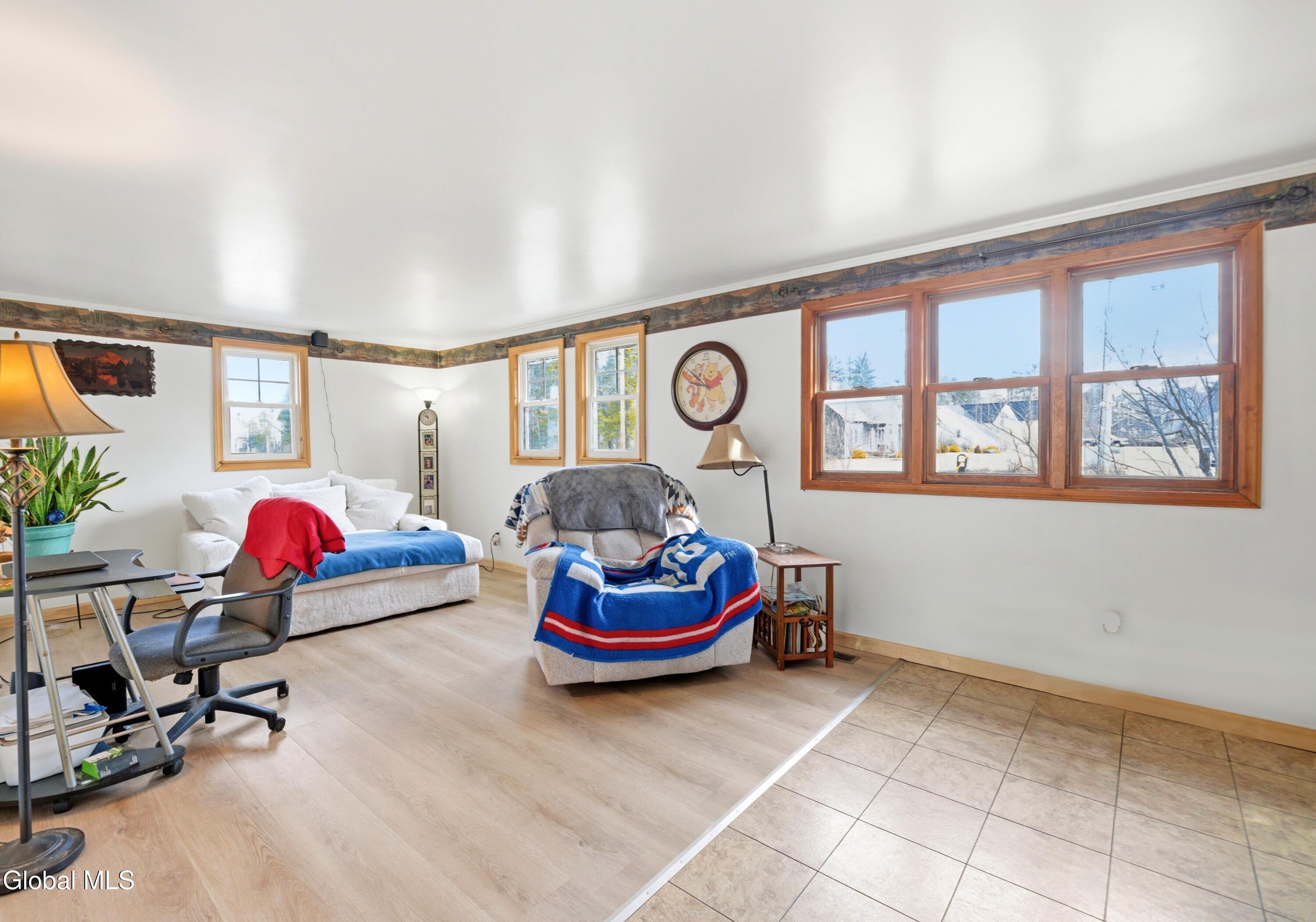 191 Redmond Road Moreau, NY 12831 - Photo 4 of 26 LivingRm (1)