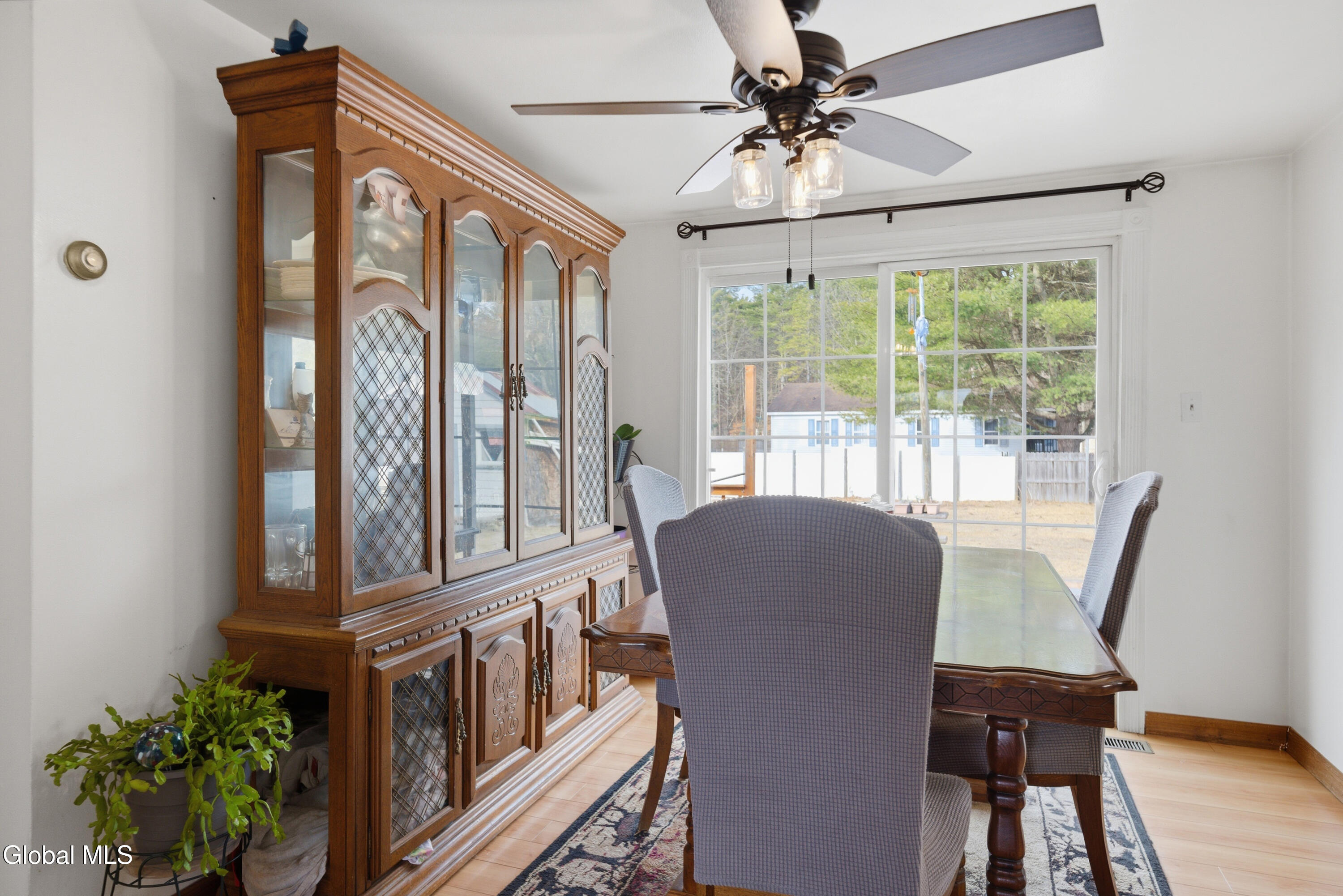 191 Redmond Road Moreau, NY 12831 - Photo 7 of 26 DiningRm (1)
