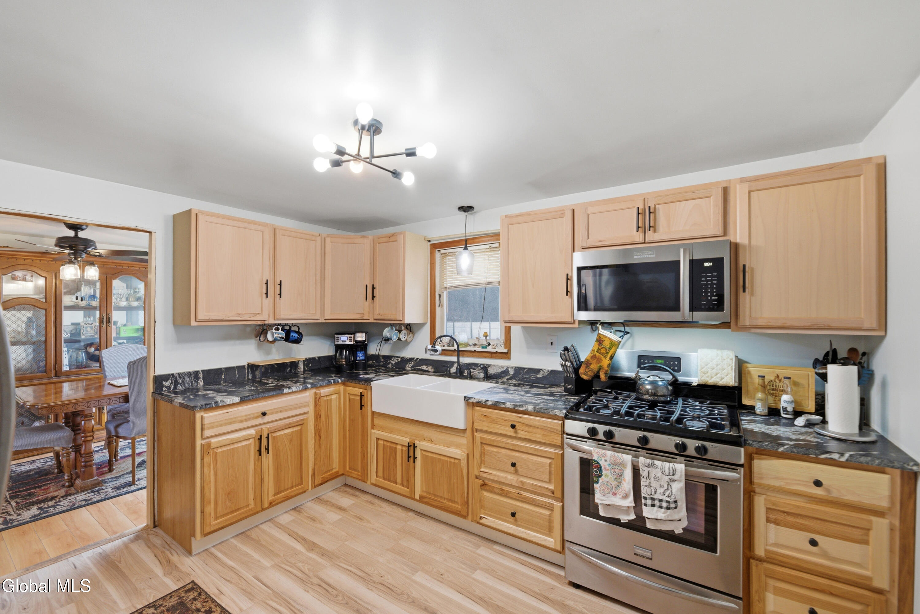 191 Redmond Road Moreau, NY 12831 - Photo 9 of 26 Kitchen (2)