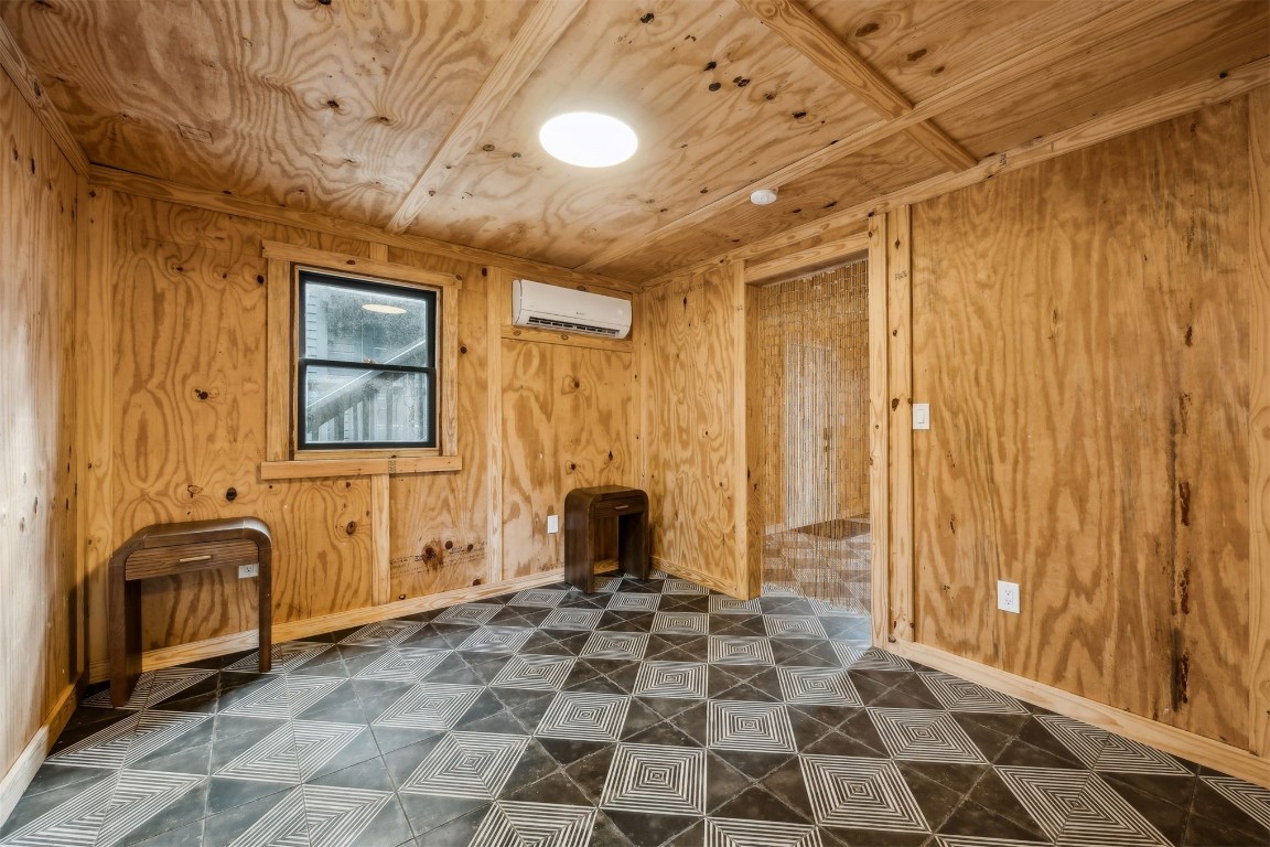 113 South 8th Street Fernandina Beach, FL 32034 - Photo 16 of 34 a view of a bedroom with windows