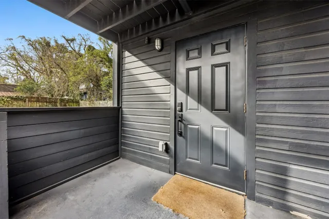 $2,300 | 113 South 8th Street, Fernandina Beach, FL 32034