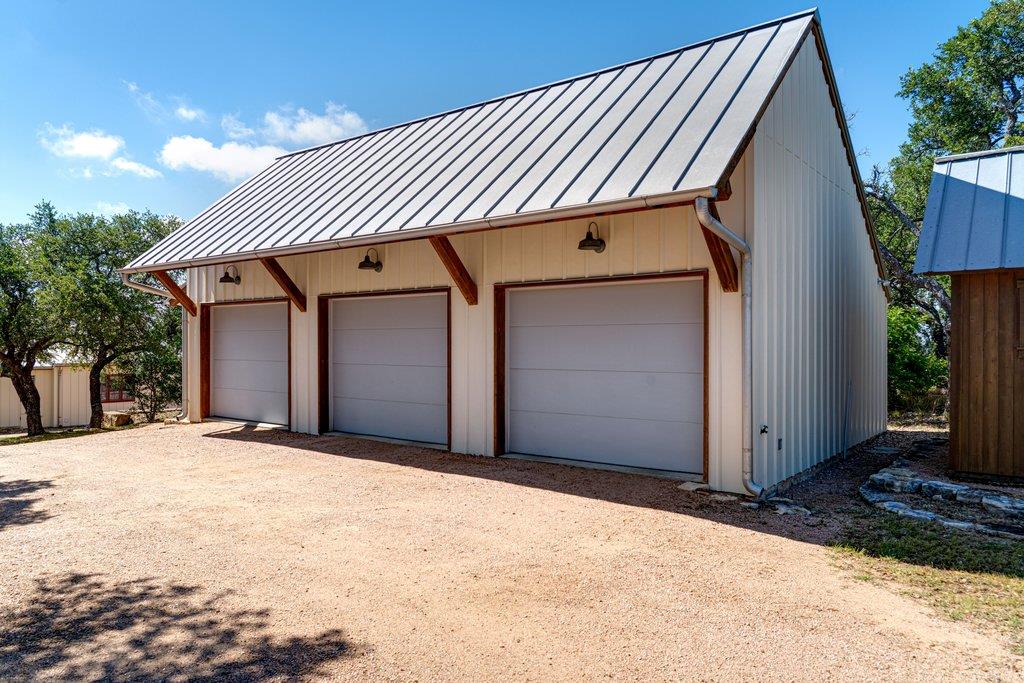 309 Ridgeview Drive Fredericksburg, TX 78624 - Photo 44 of 65