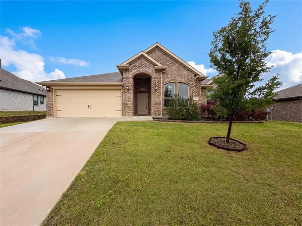 $336,000 | 1631 Glade Meadows Drive, Burleson, TX 76058
