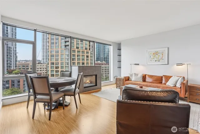 $539,000 | 820 Blanchard Street, Unit 904, Seattle, WA 98121