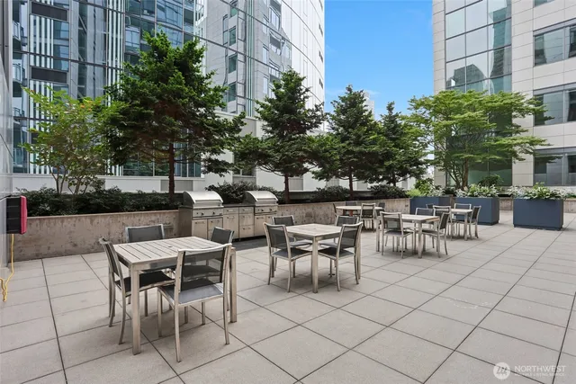 $539,000 | 820 Blanchard Street, Unit 904, Seattle, WA 98121