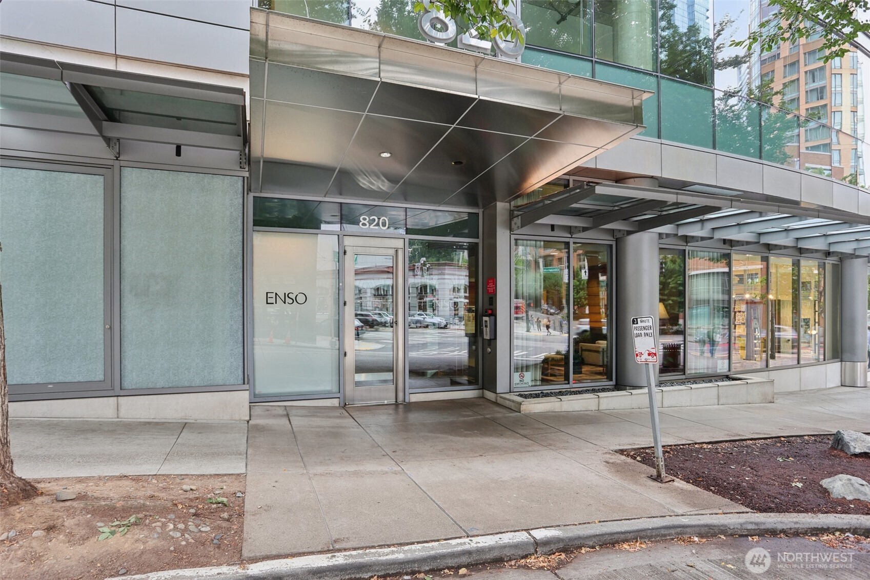 820 Blanchard Street, Unit 904 Seattle, WA 98121 - Photo 24 of 26