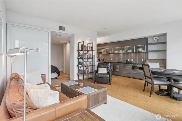 $539,000 | 820 Blanchard Street, Unit 904, Seattle, WA 98121