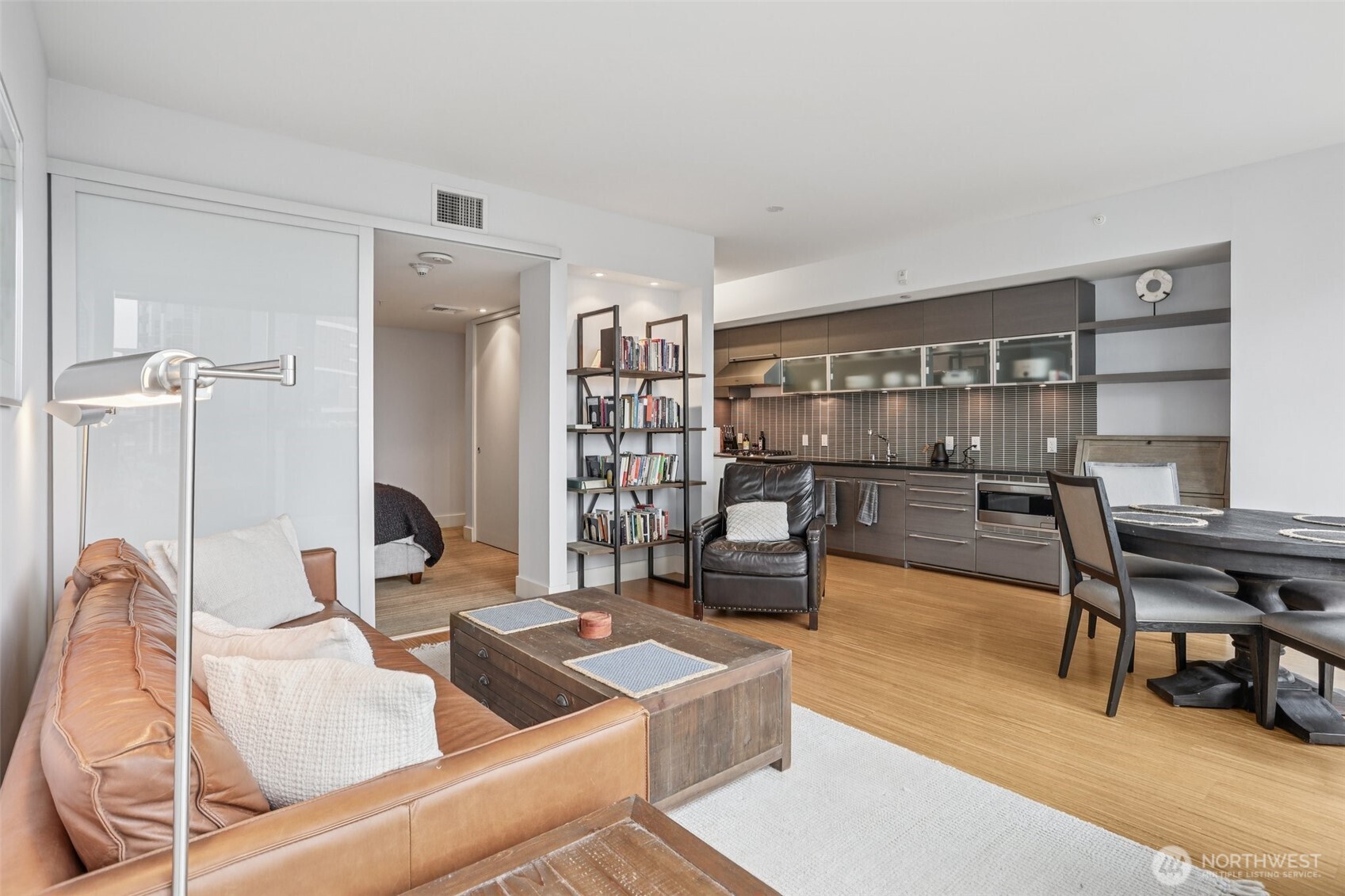 820 Blanchard Street, Unit 904 Seattle, WA 98121 - Photo 3 of 26