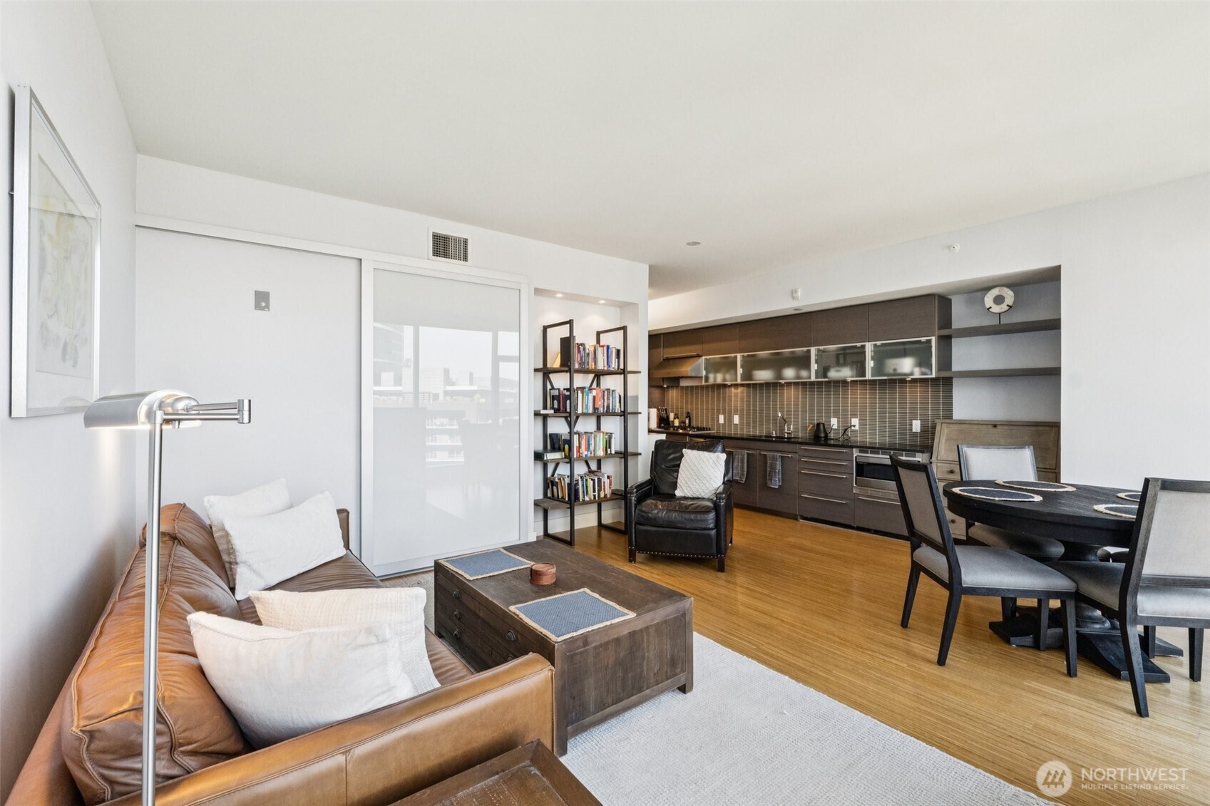 820 Blanchard Street, Unit 904 Seattle, WA 98121 - Photo 4 of 26