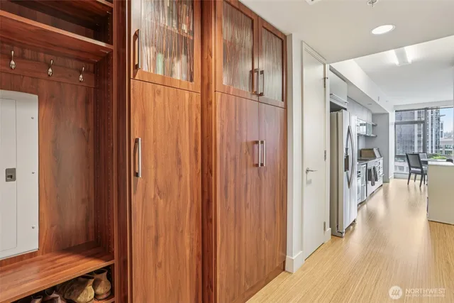 $539,000 | 820 Blanchard Street, Unit 904, Seattle, WA 98121