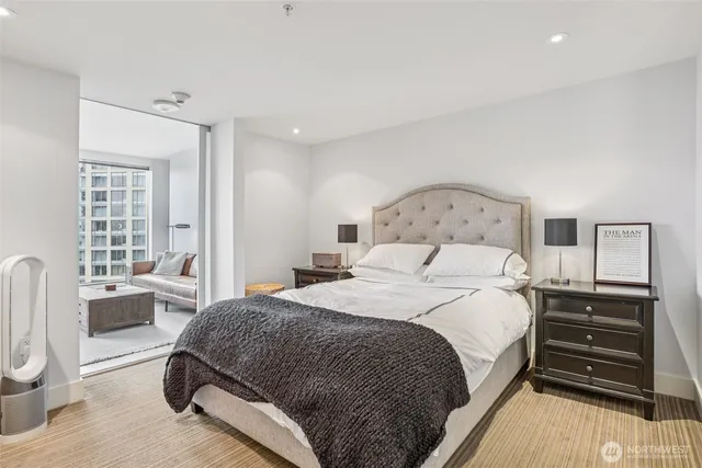 $539,000 | 820 Blanchard Street, Unit 904, Seattle, WA 98121