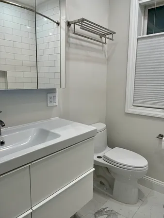 $4,800 | 258 West Broadway, Unit 4, Boston, MA 02127