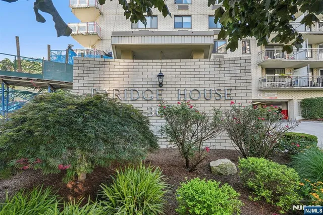 $360,000 | 307 Prospect Avenue, Unit 16A, Hackensack, NJ 07601