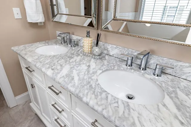 a bathroom with a shower curtain