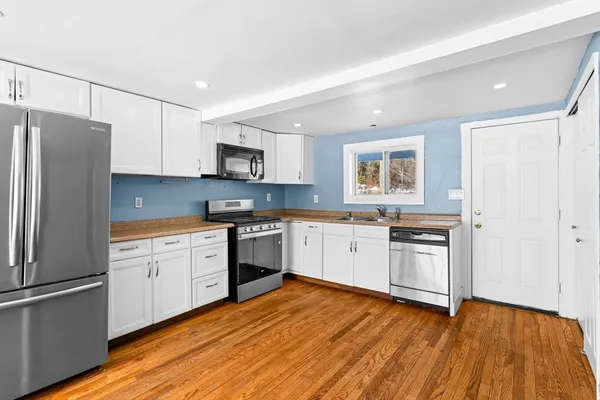 $880,000 | 192 East Spring Street, Avon, MA 02322