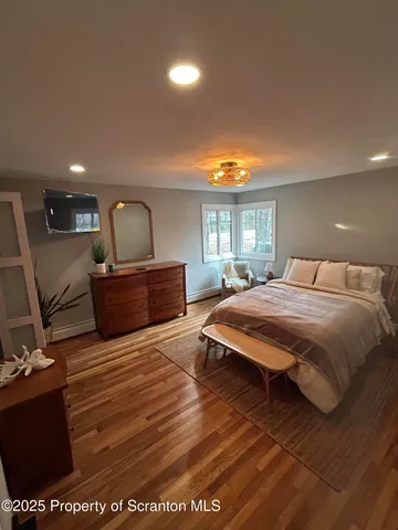 $1,785,000 | 1010 Crystal Lake Boulevard, Carbondale, PA 18407