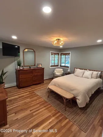 $1,785,000 | 1010 Crystal Lake Boulevard, Carbondale, PA 18407